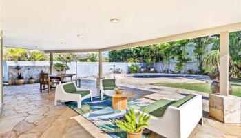 738  Kanaha Street Koolaupoko, Kailua home - photo 3 of 25