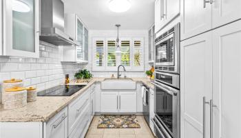 738  Kanaha Street Koolaupoko, Kailua home - photo 4 of 25