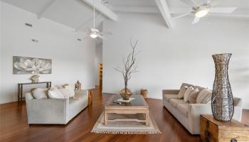 7440  Kamehame Place Kamehame Ridge, Hawaii Kai home - photo 2 of 25