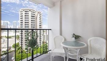 Pacific Grand condo #1120, Honolulu, Hawaii - photo 4 of 11