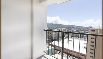 Pacific Grand condo #1907, Honolulu, Hawaii - photo 4 of 12
