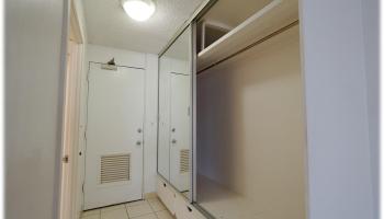 747 Amana St Honolulu - Rental - photo 4 of 9