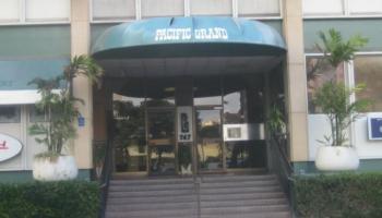 Pacific Grand condo #2006, Honolulu, Hawaii - photo 4 of 8