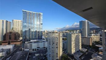 747 Amana St Honolulu - Rental - photo 2 of 13