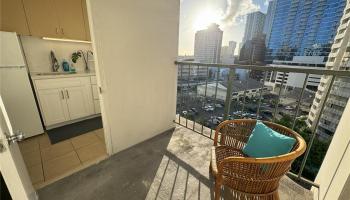 Pacific Grand condo # 902, Honolulu, Hawaii - photo 5 of 24