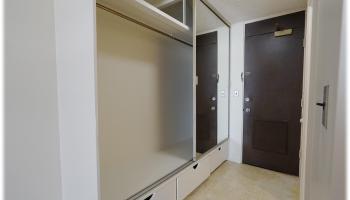 747 Amana St Honolulu - Rental - photo 5 of 11