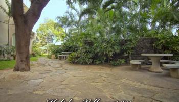Holiday Village condo #1811, Honolulu, Hawaii - photo 4 of 8
