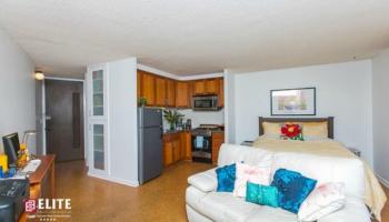 Holiday Village condo # 802, Honolulu, Hawaii - photo 5 of 22