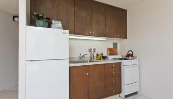 Holiday Village condo #812, Honolulu, Hawaii - photo 4 of 10
