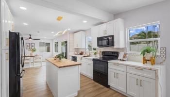 7533  Kamaomao Place Kalama Valley, Hawaii Kai home - photo 4 of 25