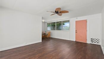 755  Kaipii Street Coconut Grove, Kailua home - photo 3 of 24