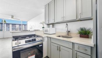 Holiday Gardens condo # A204, Honolulu, Hawaii - photo 4 of 19