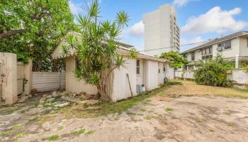 756  University Ave Moiliili, Honolulu home - photo 3 of 22