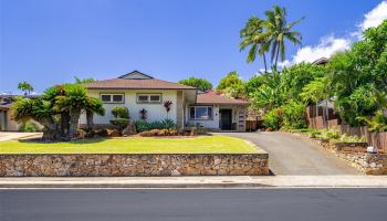 760 Onaha Street Kahala Area, Diamond Head home - photo 2 of 25 760 Onaha Street Kahala Area, Diamond Head home - photo 2 of 25