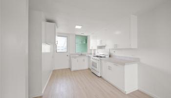 Holiday Apts condo # 223, Honolulu, Hawaii - photo 1 of 10