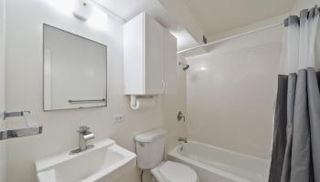 Holiday Apts condo # 223, Honolulu, Hawaii - photo 3 of 10