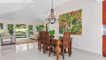 7776  Kalohelani Place Queens Gate, Hawaii Kai home - photo 3 of 24