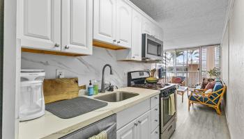 778 Wiliwili St condo # 202, Honolulu, Hawaii - photo 2 of 20