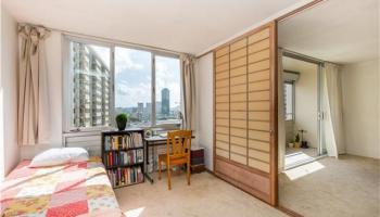 Woodrose condo # 1406, Honolulu, Hawaii - photo 5 of 13