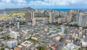 781  Isenberg Street Moiliili, Honolulu home - photo 5 of 5