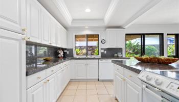 7821  Makaaoa Place Queens Gate, Hawaii Kai home - photo 6 of 25