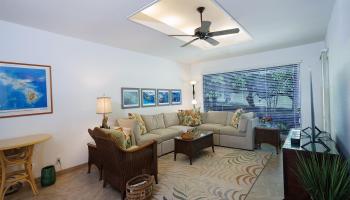 7832  Makaaoa Pl Queens Gate, Hawaii Kai home - photo 5 of 25