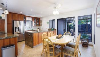 7832  Makaaoa Pl Queens Gate, Hawaii Kai home - photo 6 of 25