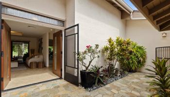 7832  Makaaoa Place Queens Gate, Hawaii Kai home - photo 2 of 25