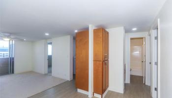 Lakeview Royal condo # 706, Honolulu, Hawaii - photo 4 of 20