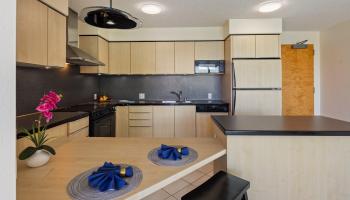 One Archer Lane condo # 2305, Honolulu, Hawaii - photo 2 of 15