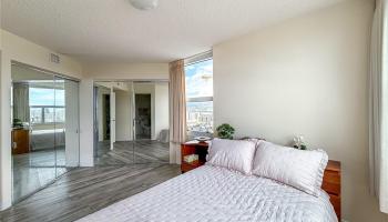 One Archer Lane condo # 2609, Honolulu, Hawaii - photo 3 of 17