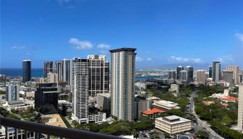 801 S King St Honolulu - Rental - photo 4 of 12