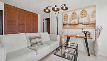 King Manor condo # 1007, Honolulu, Hawaii - photo 1 of 25