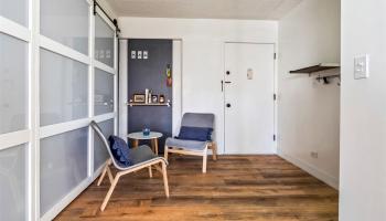 King Manor condo # 704, Honolulu, Hawaii - photo 5 of 25