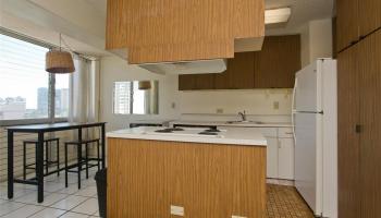 King Manor condo # 907, Honolulu, Hawaii - photo 3 of 16