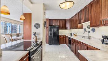 King Manor condo # PH-2100, Honolulu, Hawaii - photo 4 of 25