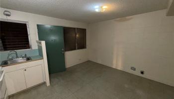 818 University Ave Honolulu - Rental - photo 3 of 10