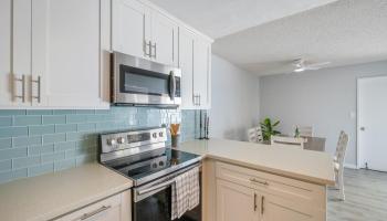 819  Papalalo Place Kalama Valley, Hawaii Kai home - photo 3 of 25