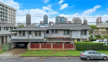821 Pumehana Street Honolulu - Multi-family - photo 2 of 13