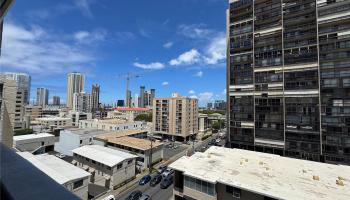 Ward Kinau condo # 604, Honolulu, Hawaii - photo 1 of 9