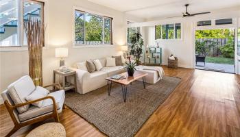 834  Oneawa Street Coconut Grove, Kailua home - photo 2 of 25