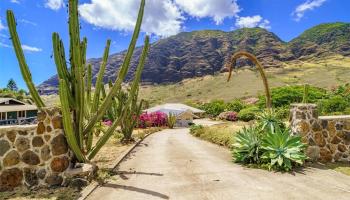 84-1080  Maunaolu Street Maunaolu Estates, Leeward home - photo 2 of 25