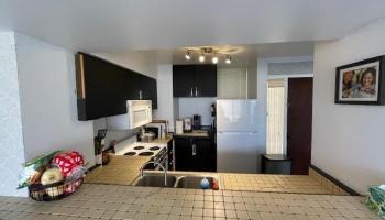 Makaha Valley Towers condo # B1406, Waianae, Hawaii - photo 3 of 10