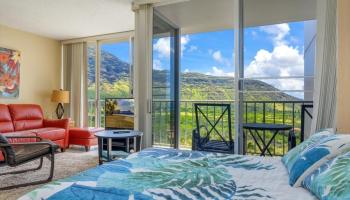 Makaha Valley Towers condo # 729, Waianae, Hawaii - photo 3 of 15