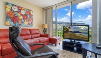 Makaha Valley Towers condo # 729, Waianae, Hawaii - photo 5 of 15