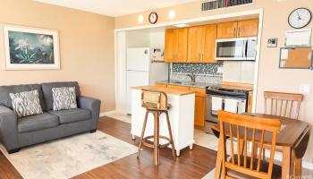 Makaha Valley Towers condo # F524, Waianae, Hawaii - photo 1 of 19