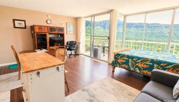 Makaha Valley Towers condo # F524, Waianae, Hawaii - photo 2 of 19