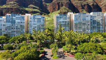 Makaha Valley Towers condo # J1034, Waianae, Hawaii - photo 4 of 25