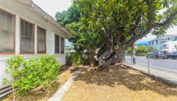 848  Mccully Street Mccully, Honolulu home - photo 2 of 25