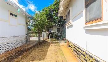 848  Mccully Street Mccully, Honolulu home - photo 3 of 25